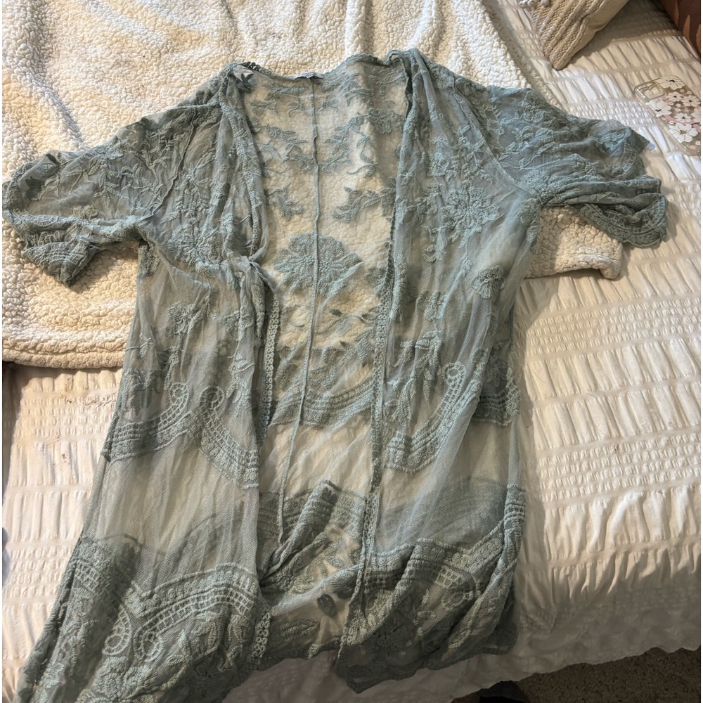 Lace kimono